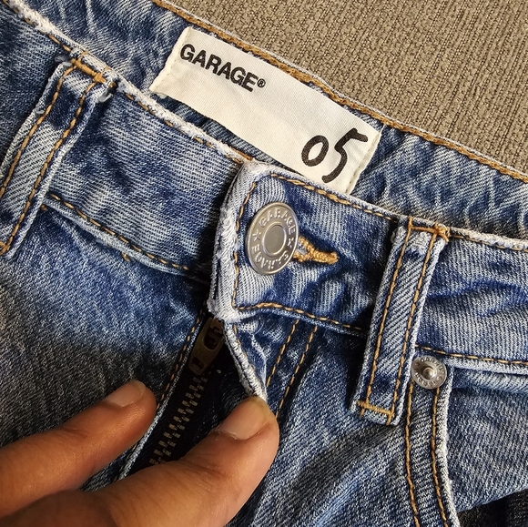 Garage Light Wash Casual High Rise Straight Leg Classic Blue Jeans Size 5 - Picture 6 of 6